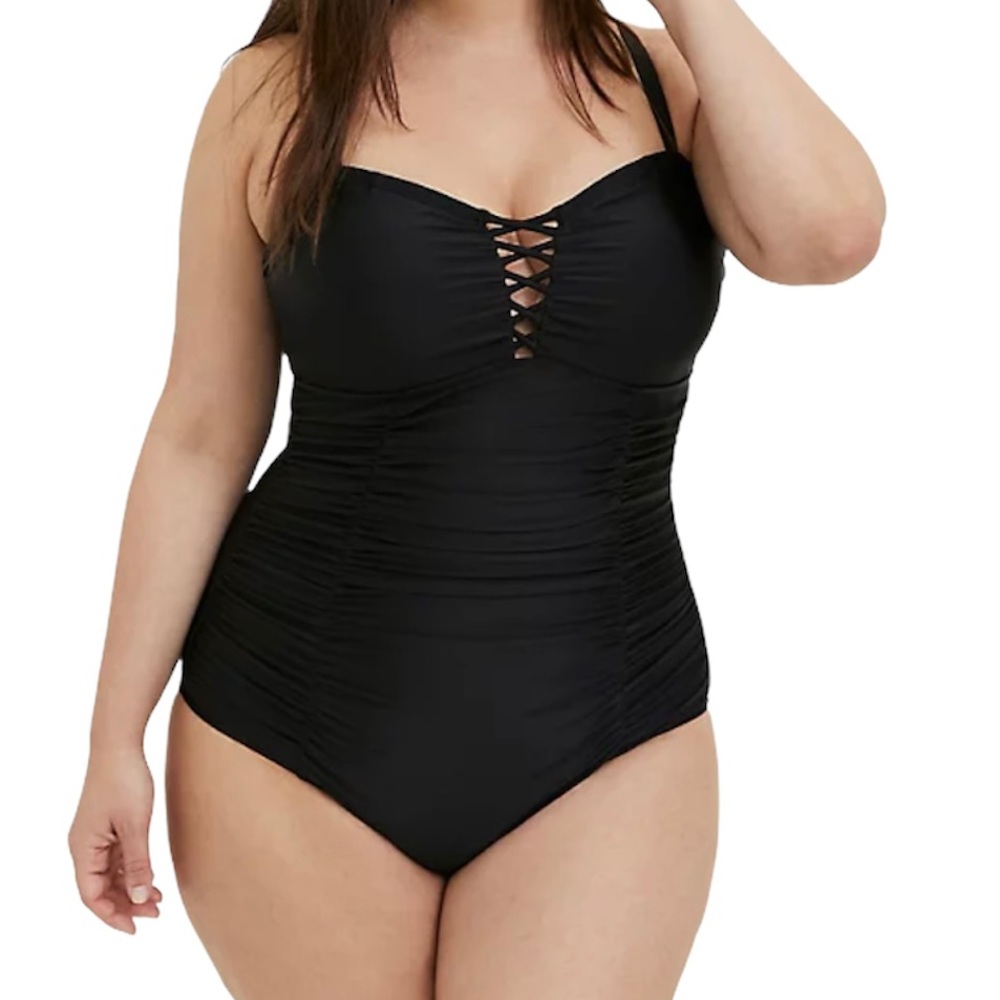 torrid Black Lattice Ruched Wireless One-Piece Swimsuit 6X NEW